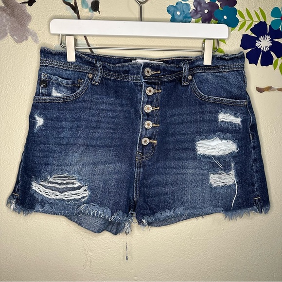 KanCan Button Fly Distressed Raw Hem Shorts Size 29 - Picture 1 of 7